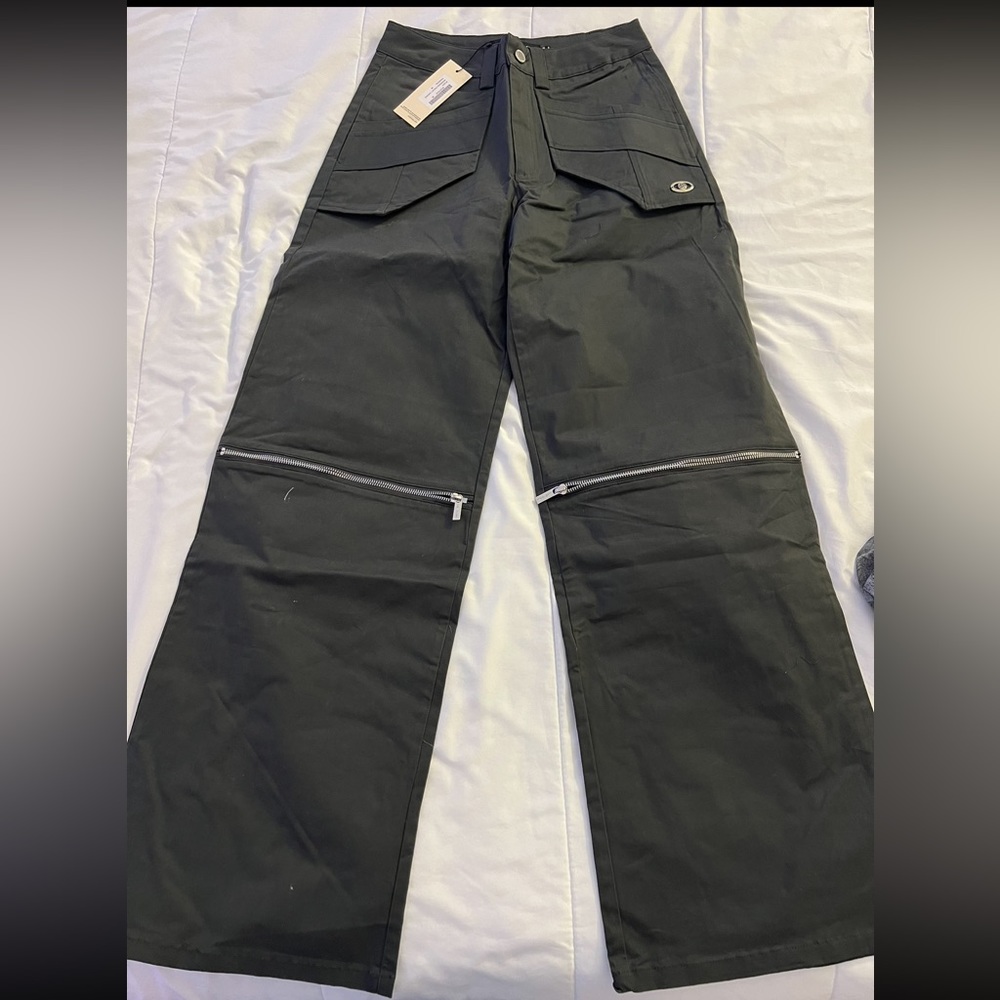 Luce To Kill - Oversized Pocket Cargos in Charcoal
